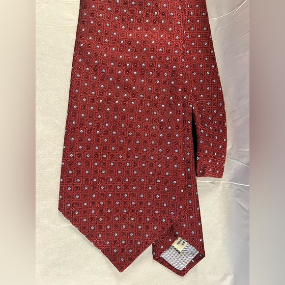 John W. Nordstrom Print Silk Tie necktie cranberry made in USA VINTAGE 3.75” w - Picture 4 of 4